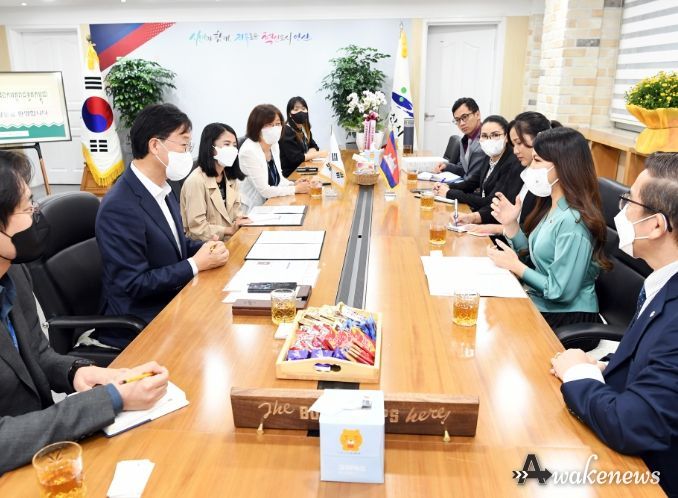 이민근 안산시장, 찌릉 보톰랑세이 주한 캄보디아대사 접견