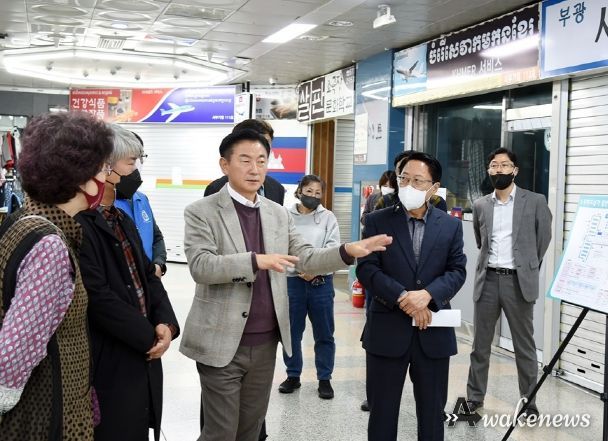 김동근 의정부시장, 의정부역지하도상가 휴게쉼터 예정지 등 현장 방문