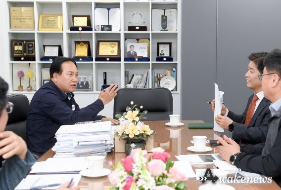 이권재 오산시장, 한강유역청장 면담