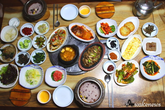 장흥 ‘어울참’의 대표메뉴 어울참정식 (사진촬영 문형욱 기자)