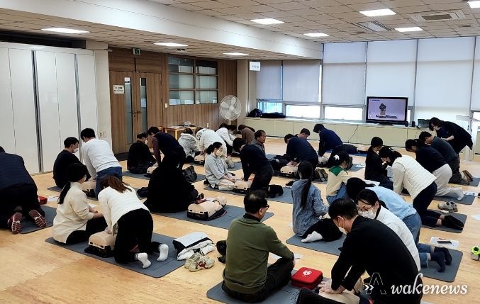 심폐소생술 실습교육 모습