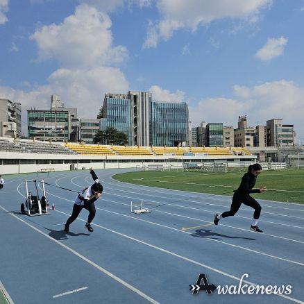 김포시 직장운동경기부 육상선수단이 훈련 중이다