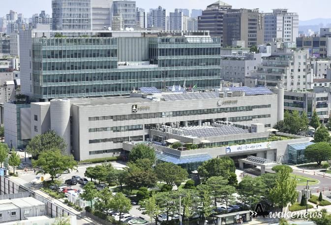 수원시청사 전경.