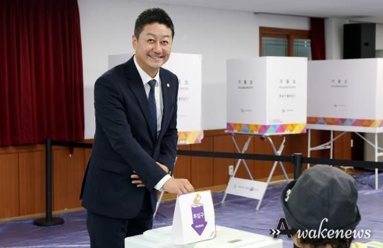경기도의회 김진경 의장, 29일 21대 대통령 선거 사전투표 실시…의회사무처 직원 투표 참여 위한 공가 사용도 인정키로