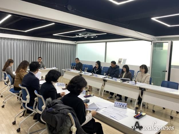 수원시가 2025년 하반기 아동급식위원회 심의를 하고 있다.