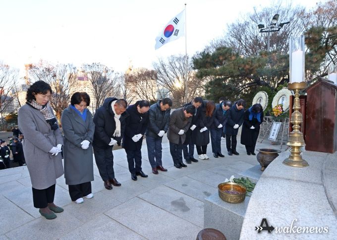 광명시의회, 현충탑 참배로 2026년 병오년 의정활동 시작