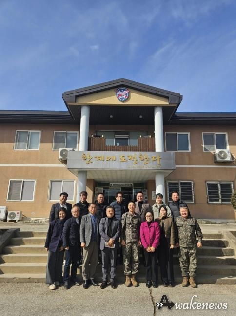 포천시 일동면 방위협의회·주민자치회, 혹한기 훈련 장병에 위문금 전달