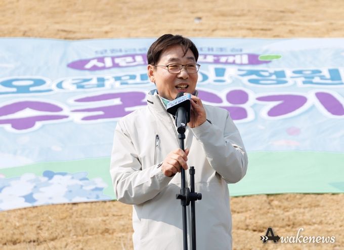 김병전 의장, 오정근린공원 수국심기 행사 참석… 시민과 정원 조성