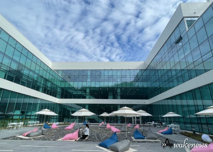 모담도서관 야외정원