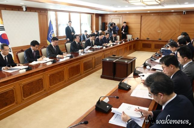 김민석 국무총리가 14일 세종대로 정부서울청사에서 열린 공명선거 관계장관회의를 주재하고 있다.(국무조정실)